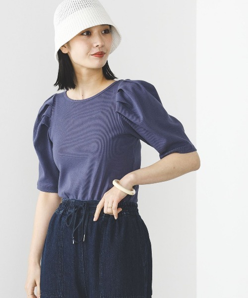 BEAMS HEART(ビームスハート)の「BEAMS HEART / パワーショルダー リブプルオーバー(Tシャツ/カットソー・レディース・ブルー系その他/オフホワイト/その他・FREE)」の2枚目の写真