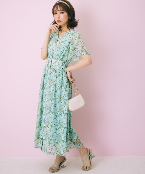 marun（マルン）の「＜大きいサイズ＞ フラワープリントワンピース marun（ワンピース・レディース・グリーン/ブラック・L/LL/3L/4L/5L）」の10枚目の写真