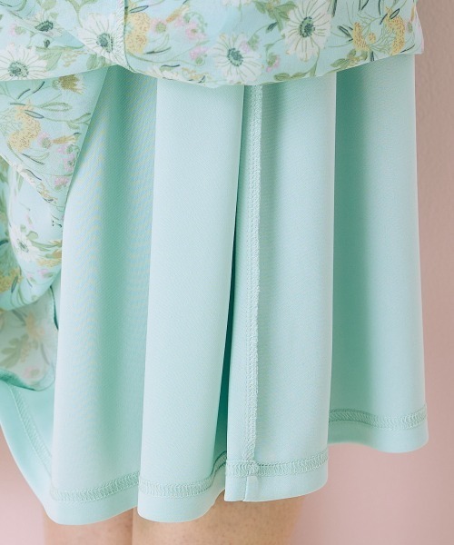 marun（マルン）の「＜大きいサイズ＞ フラワープリントワンピース marun（ワンピース・レディース・グリーン/ブラック・L/LL/3L/4L/5L）」の17枚目の写真