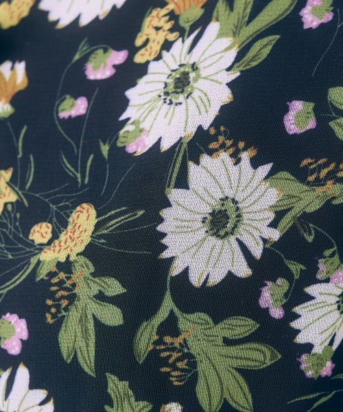 marun（マルン）の「＜大きいサイズ＞ フラワープリントワンピース marun（ワンピース・レディース・グリーン/ブラック・L/LL/3L/4L/5L）」の22枚目の写真