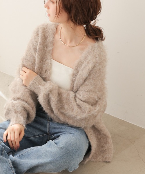 frames RAY CASSIN(フレームスレイカズン)の「大人可愛い、万能アイテム。ミックスシャギーニットVネックカーディガン(カーディガン/ボレロ・レディース・イエロー/ブルー/ミント/モカ/キナリ/ブラック/グレー・FREE)」の10枚目の写真