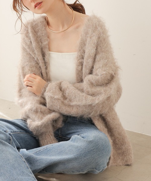 frames RAY CASSIN(フレームスレイカズン)の「大人可愛い、万能アイテム。ミックスシャギーニットVネックカーディガン(カーディガン/ボレロ・レディース・イエロー/ブルー/ミント/モカ/キナリ/ブラック/グレー・FREE)」の14枚目の写真