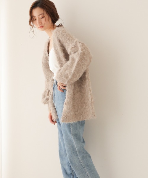 frames RAY CASSIN(フレームスレイカズン)の「大人可愛い、万能アイテム。ミックスシャギーニットVネックカーディガン(カーディガン/ボレロ・レディース・イエロー/ブルー/ミント/モカ/キナリ/ブラック/グレー・FREE)」の20枚目の写真