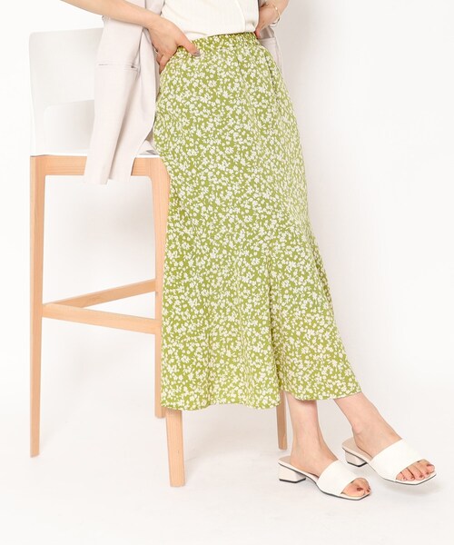 DRESKIP(ドレスキップ)の「◆女性らしさが光る フラワープリント マーメイドスカート(スカート・レディース・ベージュ系その他3/ライトイエロー系1/ブラック系・04/02/03)」の1枚目の写真