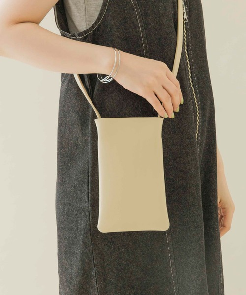 SMELLY（スメリー）の「スクエアミニショルダー（ショルダーバッグ・レディース・ベージュ/アイボリー/ブラック・-）」の6枚目の写真