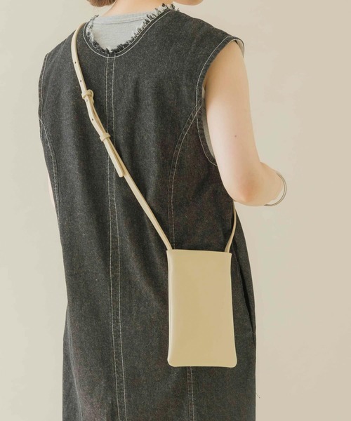 SMELLY（スメリー）の「スクエアミニショルダー（ショルダーバッグ・レディース・ベージュ/アイボリー/ブラック・-）」の8枚目の写真