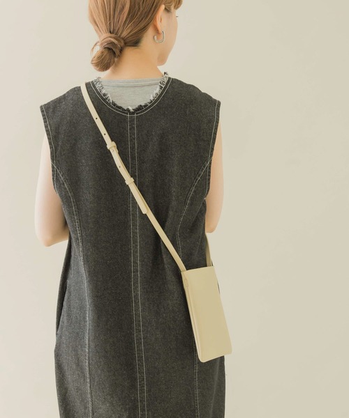 SMELLY（スメリー）の「スクエアミニショルダー（ショルダーバッグ・レディース・ベージュ/アイボリー/ブラック・-）」の9枚目の写真