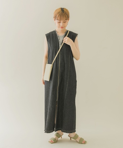 SMELLY（スメリー）の「スクエアミニショルダー（ショルダーバッグ・レディース・ベージュ/アイボリー/ブラック・-）」の10枚目の写真