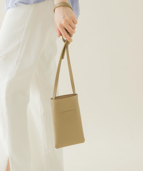 SMELLY（スメリー）の「スクエアミニショルダー（ショルダーバッグ・レディース・ベージュ/アイボリー/ブラック・-）」の14枚目の写真