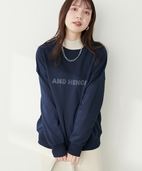 natural couture（ナチュラルクチュール）の「カレッジロゴ裏毛プルオーバー（スウェット・レディース・ボルドー/ネイビー/オートミール/ライトベージュ・FREE）」の16枚目の写真