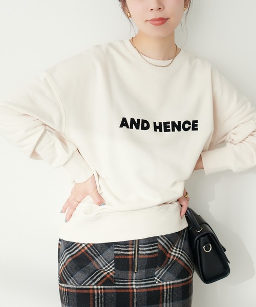 natural couture（ナチュラルクチュール）の「カレッジロゴ裏毛プルオーバー（スウェット・レディース・ボルドー/ネイビー/オートミール/ライトベージュ・FREE）」の12枚目の写真