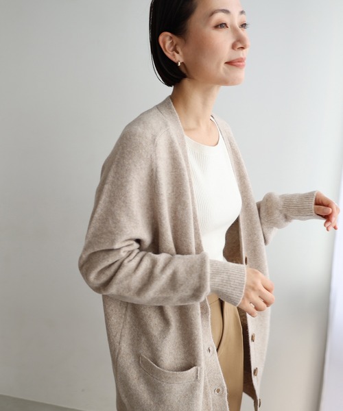 evernavy(エバーネイビー)の「ヘアリーニットカーディガン(カーディガン/ボレロ・レディース・グレー/ネイビー/ブラック/ベージュ・M)」の16枚目の写真