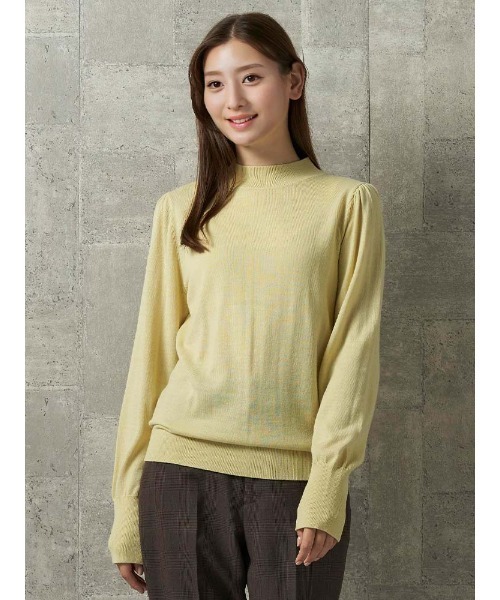 Perfect Suit FActory（パーフェクトスーツファクトリー）の「イタリー糸　ハイネックニット　オフホワイト/イエロー/サックス/ネイビー/ワイン（ニット/セーター・レディース・オフホワイト/サックスブルー/ワイン/イエロー/ネイビー・L/M/S）」の4枚目の写真