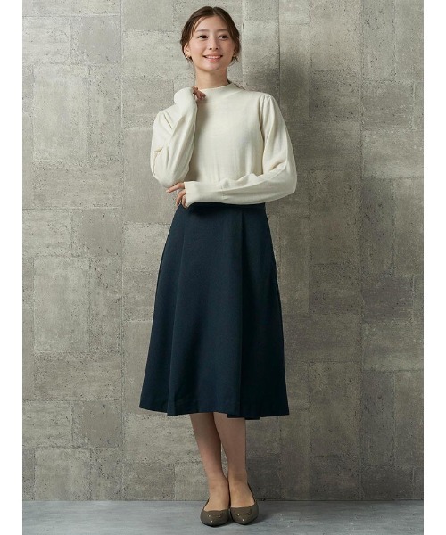 Perfect Suit FActory（パーフェクトスーツファクトリー）の「イタリー糸　ハイネックニット　オフホワイト/イエロー/サックス/ネイビー/ワイン（ニット/セーター・レディース・オフホワイト/サックスブルー/ワイン/イエロー/ネイビー・L/M/S）」の7枚目の写真