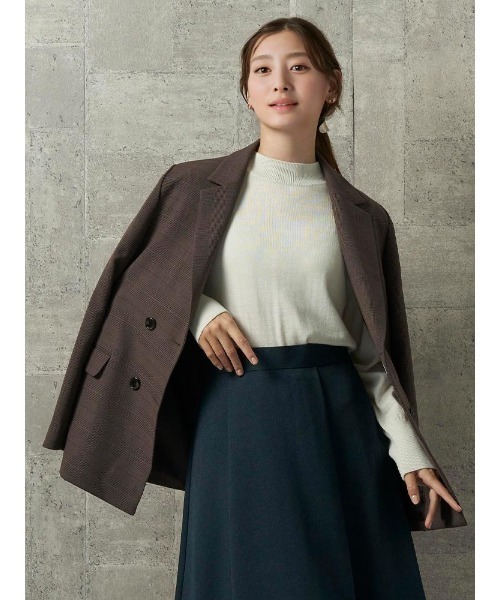 Perfect Suit FActory（パーフェクトスーツファクトリー）の「イタリー糸　ハイネックニット　オフホワイト/イエロー/サックス/ネイビー/ワイン（ニット/セーター・レディース・オフホワイト/サックスブルー/ワイン/イエロー/ネイビー・L/M/S）」の8枚目の写真