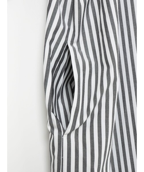 MidiUmi（ミディウミ）の「MidiUmi ワイドシャツワンピース（シャツワンピース・レディース・ブラック/オフホワイト/ブルー・FREE）」の10枚目の写真