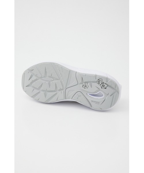 PUMA（プーマ）の「スピナ ニトロ ベーシック ウィメンズ スニーカー（スニーカー・レディース・ホワイト/ブラック・24.5cm/23.5cm/24cm/23cm/25cm）」の3枚目の写真
