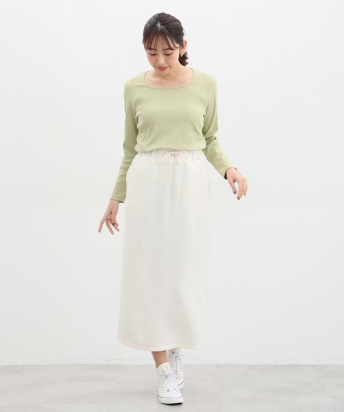 Honeys(ハニーズ)の「オーガニックスクエアネックTシャツ(Tシャツ/カットソー・レディース・ブルー/ベージュ/ライトカーキ/ブラック/アイボリー・M/LL/L)」の13枚目の写真