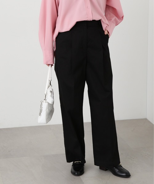 N.（N. Natural Beauty Basic）（エヌエヌナチュラルビューティーベーシック）の「【S Size Line】◆ストレートタックパンツ（スラックス・レディース・ブラック/ベージュ/チャコールグレー・SMALL/MEDIUM）」の2枚目の写真