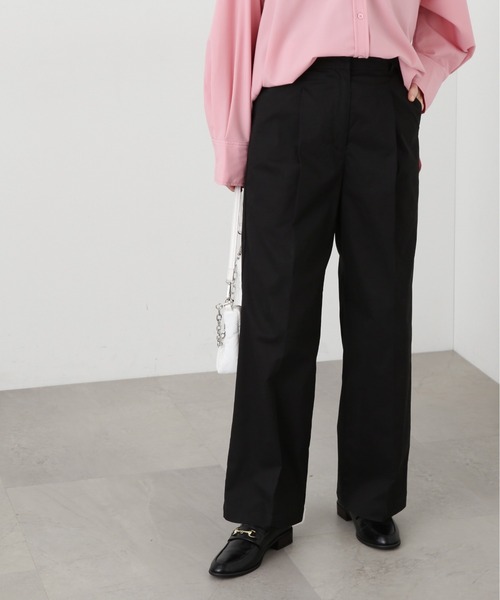 N.（N. Natural Beauty Basic）（エヌエヌナチュラルビューティーベーシック）の「【S Size Line】◆ストレートタックパンツ（スラックス・レディース・ブラック/ベージュ/チャコールグレー・SMALL/MEDIUM）」の4枚目の写真