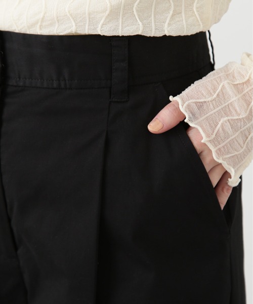 N.（N. Natural Beauty Basic）（エヌエヌナチュラルビューティーベーシック）の「【S Size Line】◆ストレートタックパンツ（スラックス・レディース・ブラック/ベージュ/チャコールグレー・SMALL/MEDIUM）」の14枚目の写真