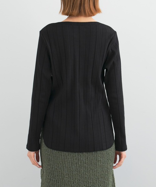 URBAN RESEARCH ROSSO WOMEN（アーバンリサーチ　ロッソ）の「UVカットラウンドヘムテレコプルオーバー（Tシャツ/カットソー・レディース・ブラック/オフホワイト/ベージュ系その他・FREE）」の21枚目の写真