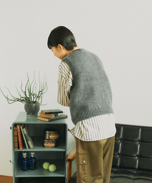 PAR ICI(パーリッシィ)の「ネパール手編み ミニポケット配色ベスト(ベスト・レディース・グリーン/ベージュ・FREE)」の10枚目の写真