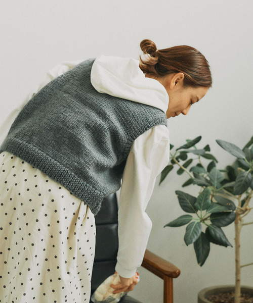 PAR ICI(パーリッシィ)の「ネパール手編み ミニポケット配色ベスト(ベスト・レディース・グリーン/ベージュ・FREE)」の17枚目の写真