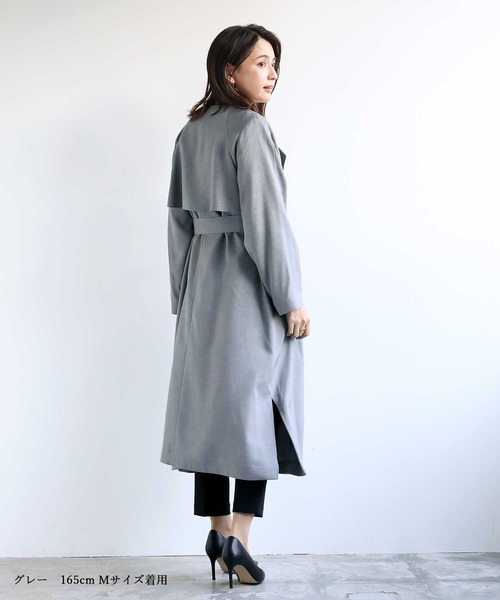 WHITE JOOLA（ホワイトジョーラ）の「スーツの上から着用OK