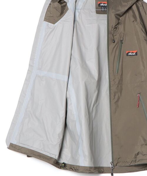 NANGA(ナンガ)の「AURORA TEX 2.5LAYER TREK SHELL PARKA/オーロラテックス 2.5レイヤー トレックシェルパーカー(ナイロンジャケット・メンズ・ブラック/カーキ・M/L/XL/S)」の4枚目の写真