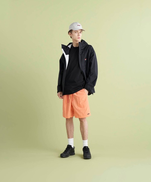 NANGA(ナンガ)の「AURORA TEX 2.5LAYER TREK SHELL PARKA/オーロラテックス 2.5レイヤー トレックシェルパーカー(ナイロンジャケット・メンズ・ブラック/カーキ・M/L/XL/S)」の14枚目の写真