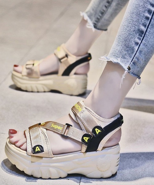 Miniministore(ミニミニストア)の「厚底スポーツサンダル ベルクロサンダル夏(サンダル・レディース・ブラック/ベージュ・23.0cm/23.5cm/24.0cm/24.5cm/22.5cm)」の17枚目の写真