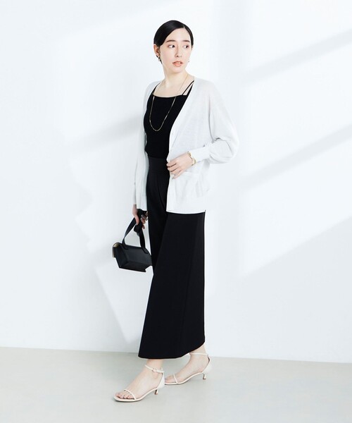 NOLLEY’S Sophi（ノーリーズソフィ）の「《手洗い可能》ラメシアーVネックカーディガン（カーディガン/ボレロ・レディース・ゴールド/シルバー・38）」の6枚目の写真