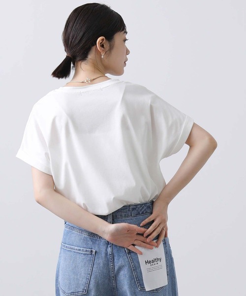 Gready Brilliant(グレディブリリアン)の「LARUCHEクルーネックTシャツ(Tシャツ/カットソー・レディース・オフホワイト/チャコールグレー・38)」の9枚目の写真