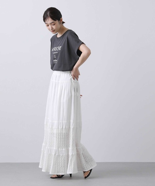 Gready Brilliant(グレディブリリアン)の「LARUCHEクルーネックTシャツ(Tシャツ/カットソー・レディース・オフホワイト/チャコールグレー・38)」の12枚目の写真