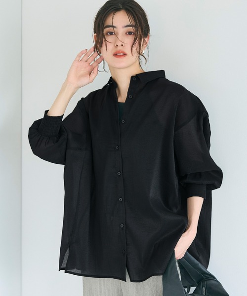 coca(coca)(コカ)の「ふんわりシアーシャツ(シャツ/ブラウス・レディース・ベージュ/グレー/アイボリー/グレイッシュベージュ/ライトブルー/ブラック・S/M/L)」の2枚目の写真