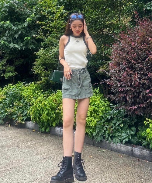 ROXY(ロキシー)の「AZUL TANK/ロキシータンクトップ(タンクトップ・レディース・ホワイト/ターコイズブルー/ブラック系その他/ブラック/カーキ・MEDIUM/LARGE/SMALL)」の4枚目の写真