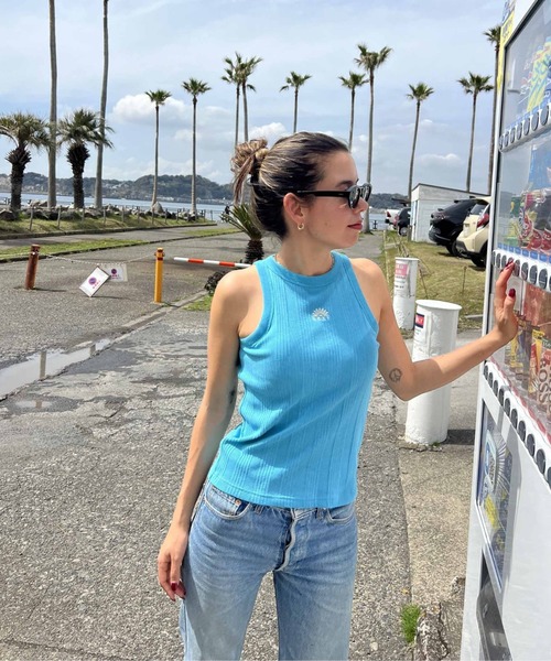 ROXY(ロキシー)の「AZUL TANK/ロキシータンクトップ(タンクトップ・レディース・ホワイト/ターコイズブルー/ブラック系その他/ブラック/カーキ・MEDIUM/LARGE/SMALL)」の19枚目の写真