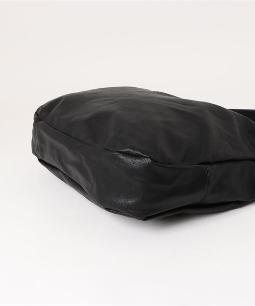 LOWRYS FARM（ローリーズファーム）の「ハーフムーンショルダーＢＡＧ　128503（ショルダーバッグ・メンズ・ブラック・FREE）」の16枚目の写真