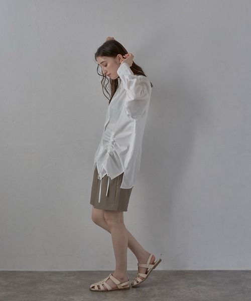 MINERTE(ミネルテ)の「【MINERTE】front ribbon shirt / フロントギャザーリボンシャツ(シャツ/ブラウス・レディース・ベージュ/ライトイエロー/オフホワイト/チャコールグレー・FREE)」の6枚目の写真