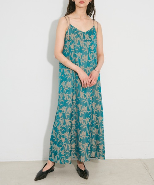 【大人気】SANDRO フローラルジャカード ミディワンピース SANDRO フローラルジャカード ミディワンピース ドレープ入り