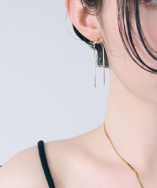 【特別な日に極上の贅沢を】PHOEBE PHILO チェーンリンク ピアス セール】スウェイリボンチェーンピアス（ピアス（両耳用