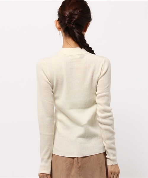 ikka（イッカ）の「Sdv 12Gリブハイネックニット（ニット/セーター・レディース・オフホワイト/チャコールグレー/ブラック・MEDIUM/LARGE）」の6枚目の写真