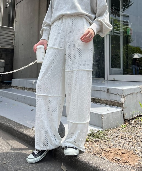 CIAOPANIC TYPY(チャオパニックティピー)の「■【2サイズ展開】カットレース切替イージーパンツ(その他パンツ・レディース・ブラック/ホワイト・MEDIUM/SMALL)」の4枚目の写真