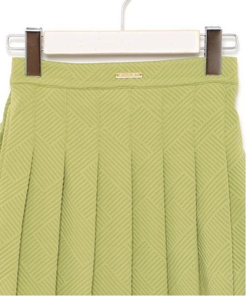 by LOVEiT（バイラビット）の「タックスカート（スカート・キッズ・オフホワイト/ブラック/ライム・130cm/150cm/120cm/140cm/160cm）」の5枚目の写真