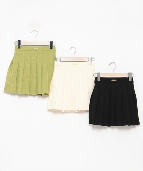 by LOVEiT（バイラビット）の「タックスカート（スカート・キッズ・オフホワイト/ブラック/ライム・130cm/150cm/120cm/140cm/160cm）」の11枚目の写真