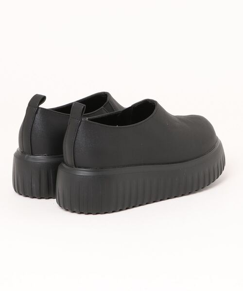 Fabby fabby（ファビィーファビィー）の「トラックソールスリッポンシューズ（スリッポン・レディース・オフホワイト/ブラック/シルバー・MEDIUM/LARGE/SMALL）」の4枚目の写真