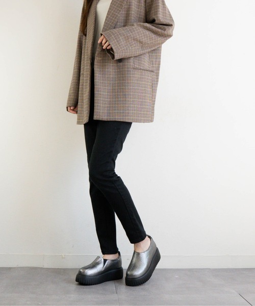 Fabby fabby（ファビィーファビィー）の「トラックソールスリッポンシューズ（スリッポン・レディース・オフホワイト/ブラック/シルバー・MEDIUM/LARGE/SMALL）」の12枚目の写真