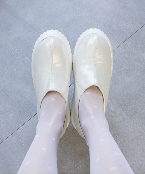 Fabby fabby（ファビィーファビィー）の「トラックソールスリッポンシューズ（スリッポン・レディース・オフホワイト/ブラック/シルバー・MEDIUM/LARGE/SMALL）」の15枚目の写真