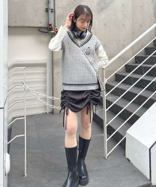 F i.n.t(フィント)の「ライン使いケーブルニットベスト/fint(ベスト・レディース・アイボリー/ライトピンク/グレー・FREE)」の22枚目の写真